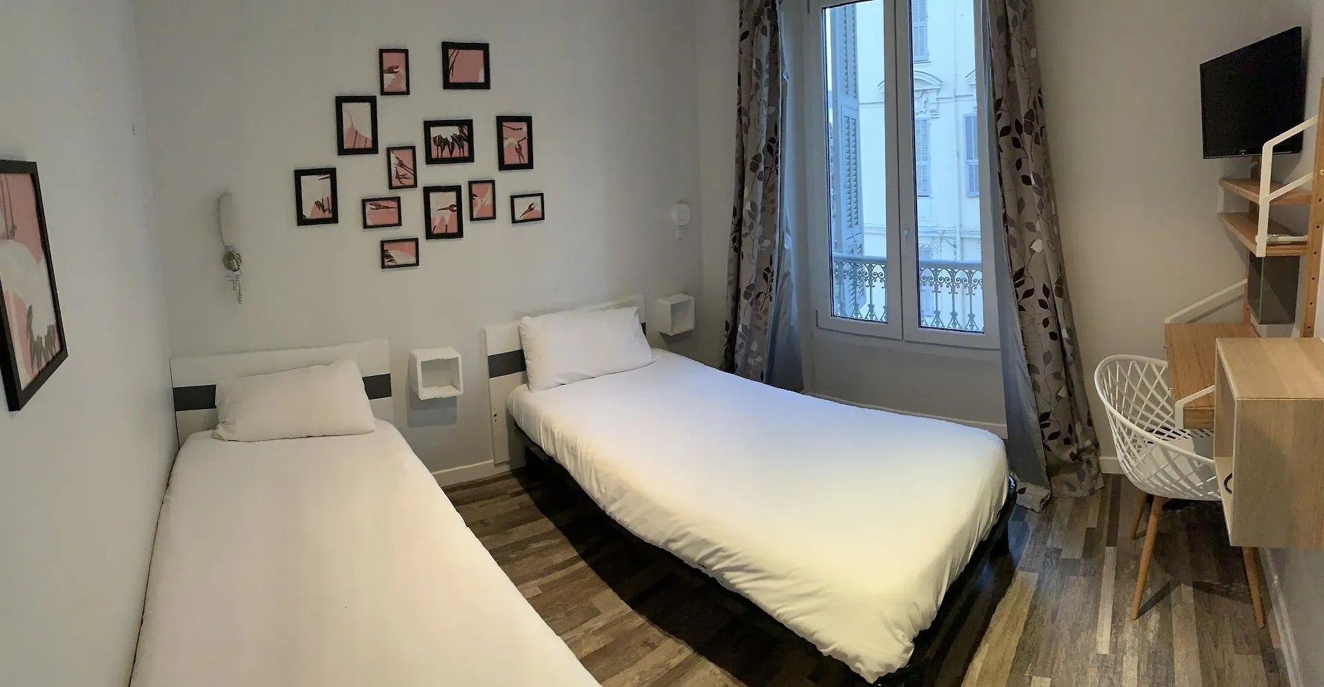 **  Hotel De Berne Nice Francie