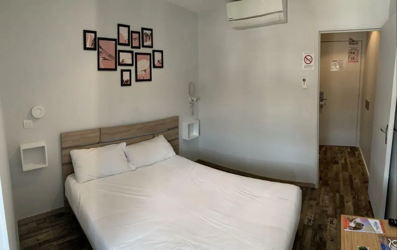 **  Hotel De Berne Nice France