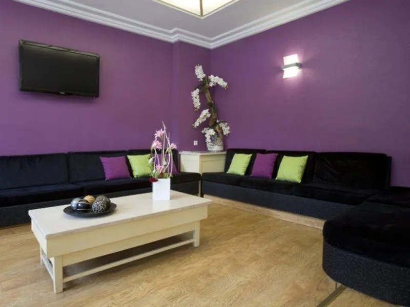 Hotel De Berne Nice 2*,
